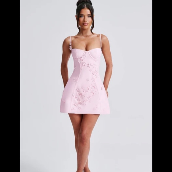 Brand new pink minidress - Picture 2 of 3